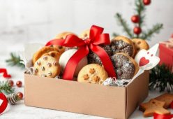 【2024】クリスマスのプチギフトにおすすめのお菓子・スイーツ詰め合わせ｜300円～500円以下もたくさんご紹介♪